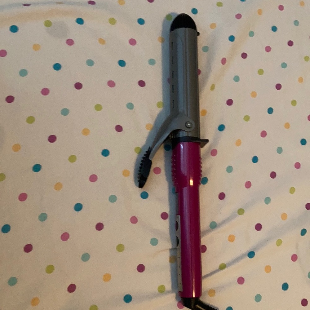 Infiniti Pro CONAIR curling iron